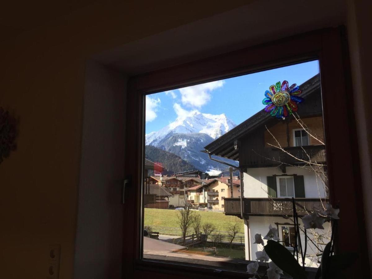 Ferienwohnung Galerie Kaiser Mayrhofen Bagian luar foto