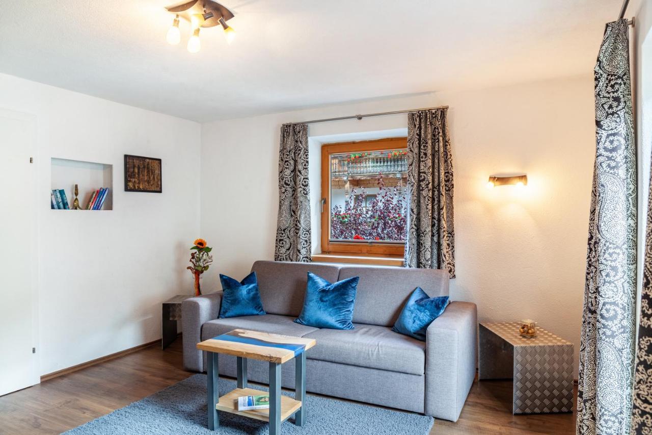 Ferienwohnung Galerie Kaiser Mayrhofen Bagian luar foto